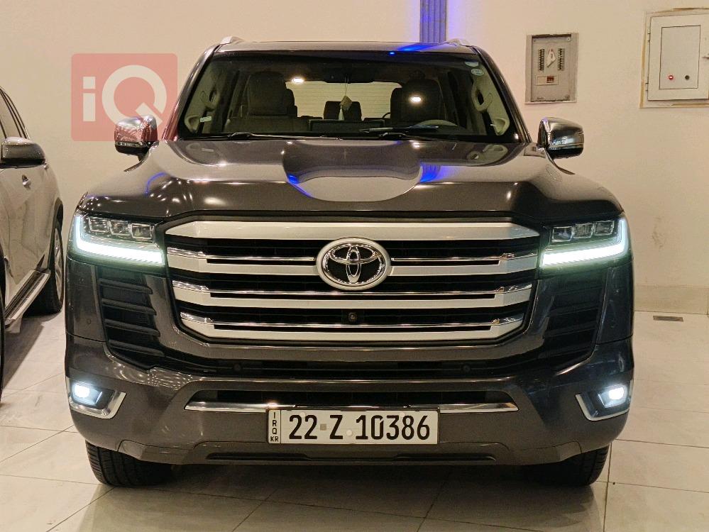 تويوتا لاندكروزر